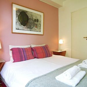 Studio met een King Size Bed